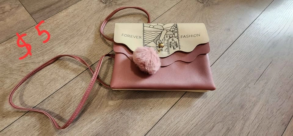 Assorted Clutches, Wallets & Small Purses – Stylish Collection - photo 2