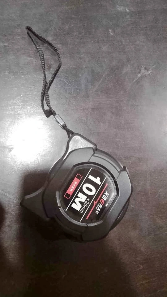 Heavy-Duty 10m x 25mm Retractable Measuring Tape