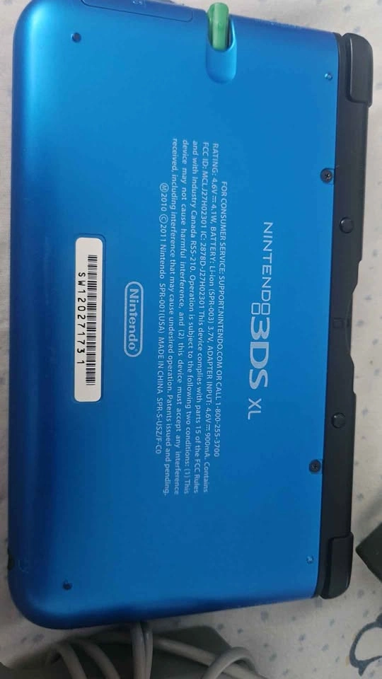 Blue 3DS XL w/ 3 Games - photo 4