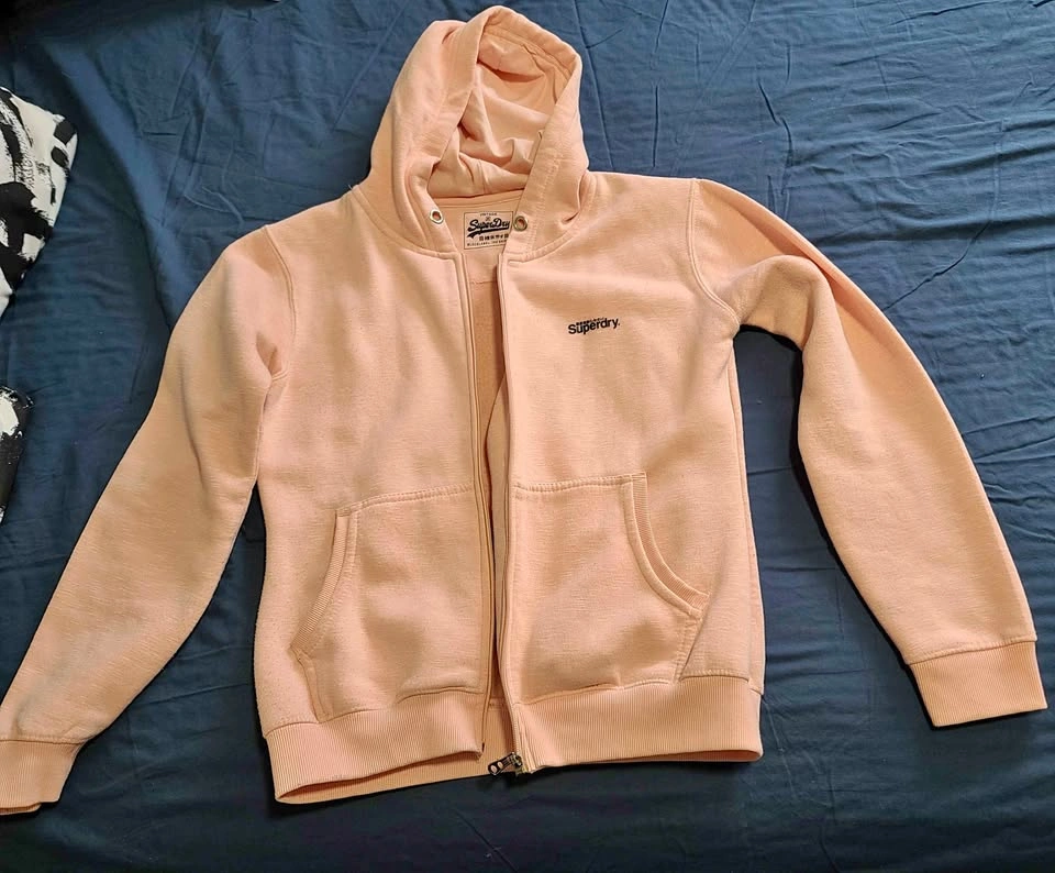 Superdry Women’s Hoodie – Size M (Light Pink Zip-Up)