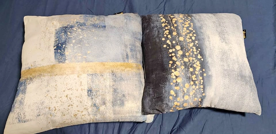 Decorative Throw Pillows (Set of 2)