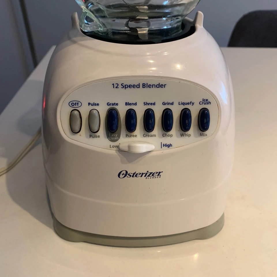 Oster blender 12 speed - photo 2