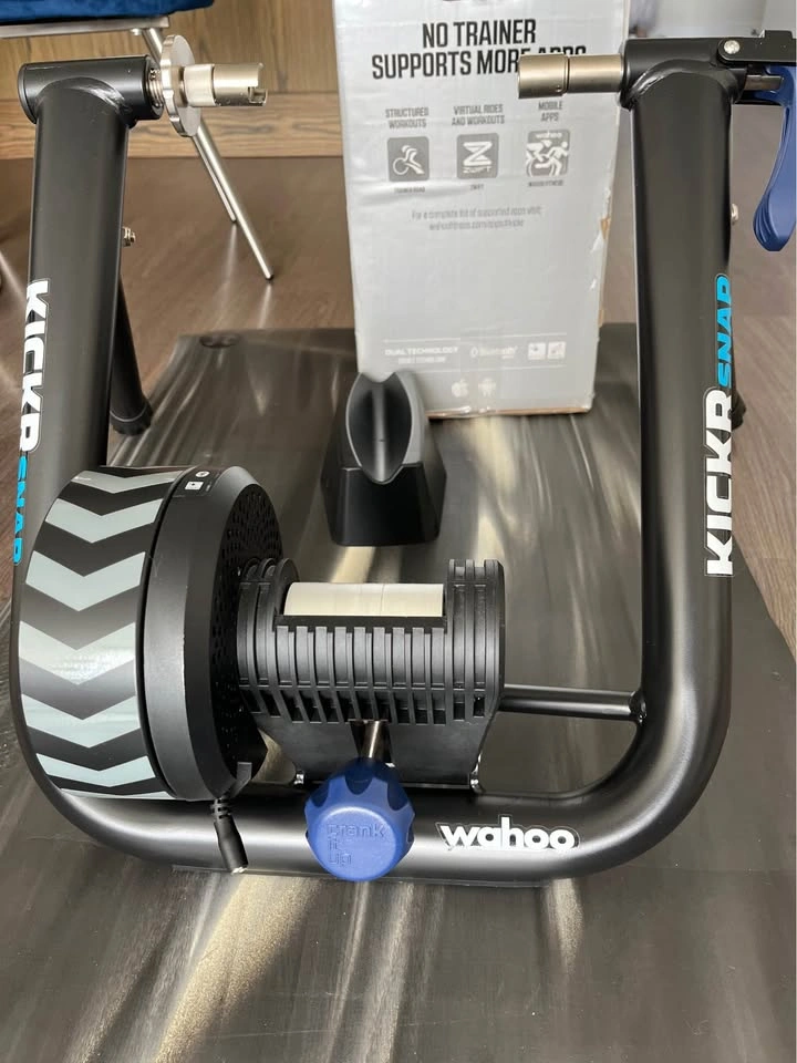 Wahoo Kickrsnap Smart Bike Trainer - photo 3