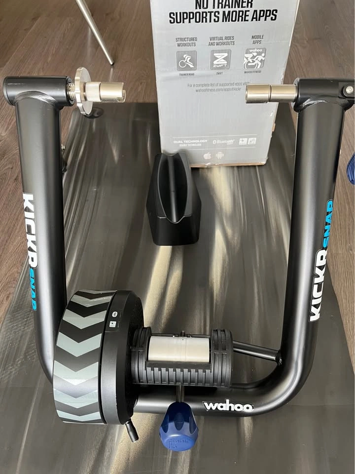 Wahoo Kickrsnap Smart Bike Trainer - photo 4