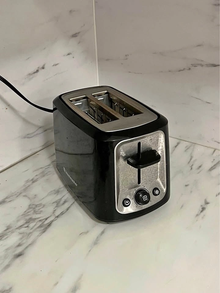 Toastmaster 2-slice toaster