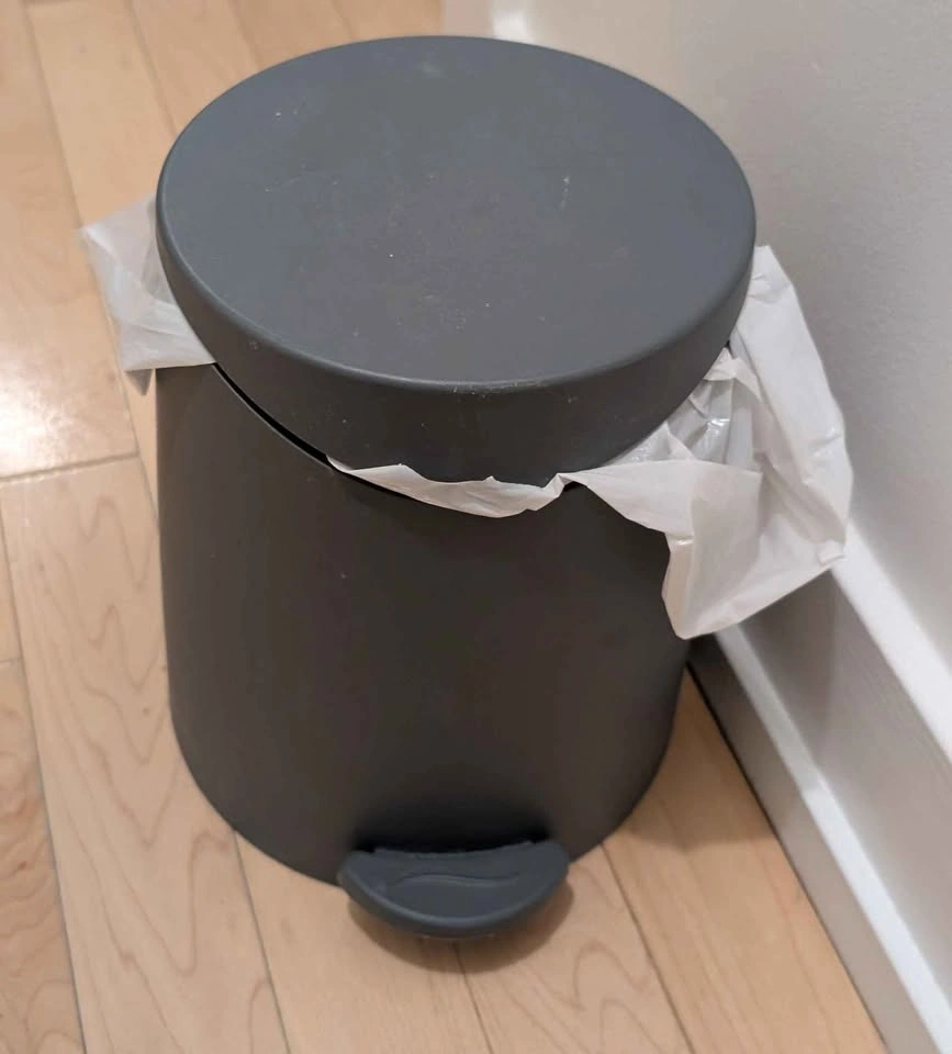 Compact plastic garbage bin - grey - photo 3