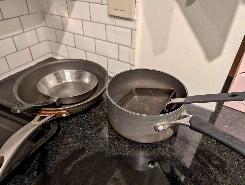 Free kitchen cookware
