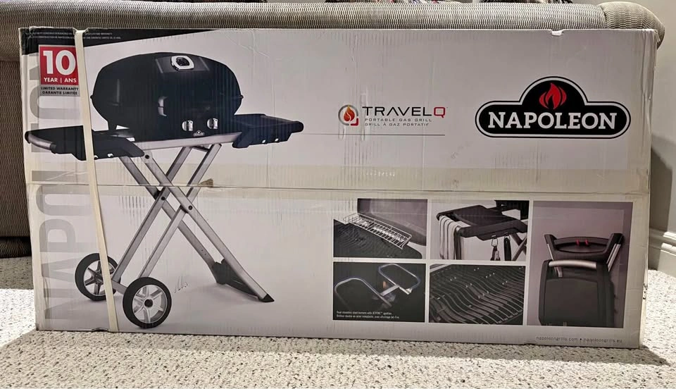 Napoleon TravelQ PRO285X-BK Portable Propane BBQ w/ Scissor Cart