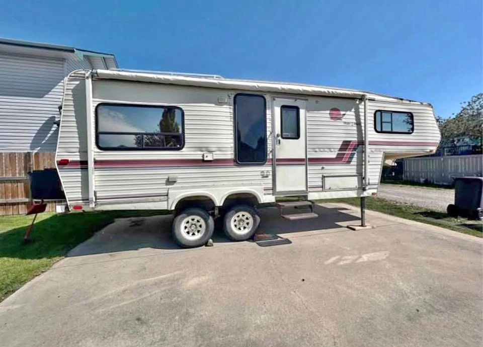 1991 5th Wheel Travel Mate