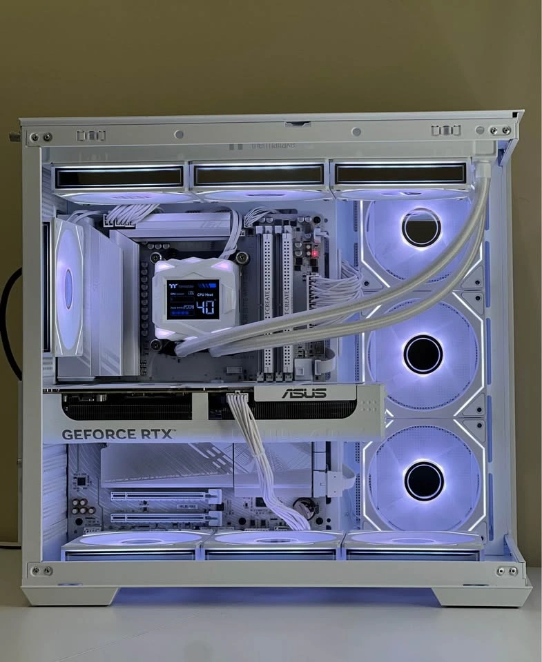 ALL WHITE RTX 5070 Gaming PC - Ryzen 7 7800X3D - 32GB DDR5 RAM - - photo 4