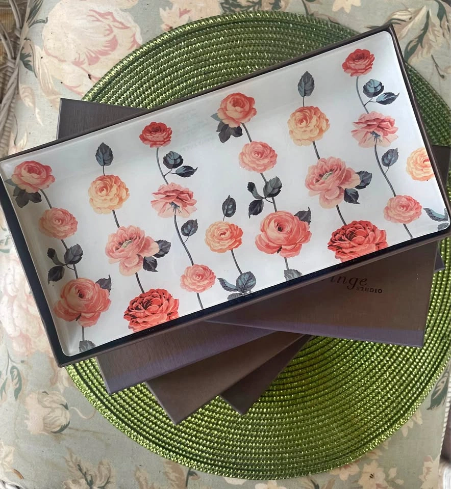 LOVELY & CHARMING FRINGE STUDIO RECTANGULAR FLORAL GLASS TRAY AP
