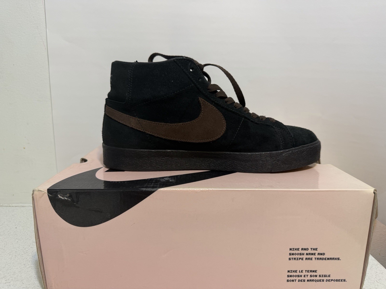 Nike Men's Mid Top Athletic Sneakers