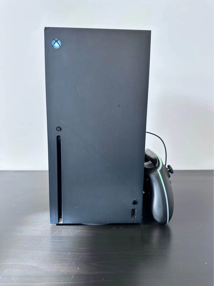 Xbox Series X Bundle - photo 3