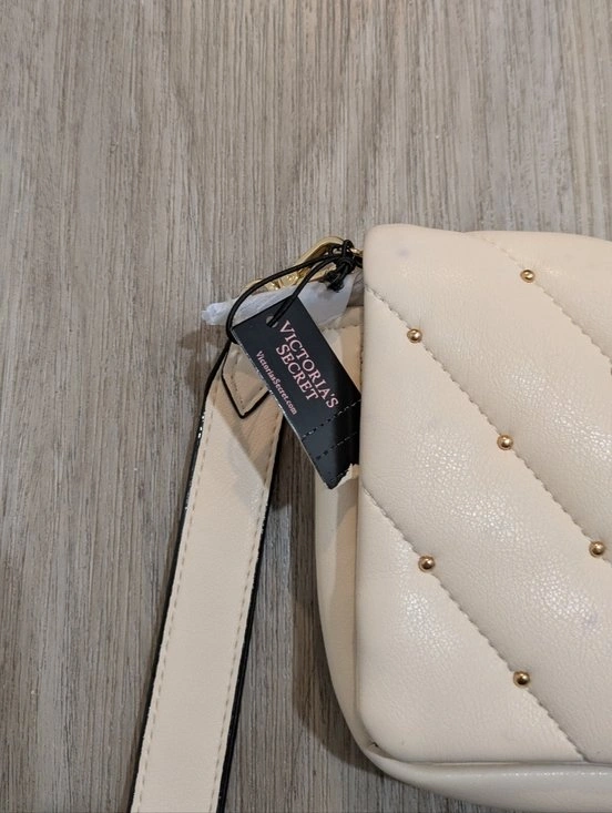 Victoria's Secret Cream Quilted Wristlet Clutch with Gold Studs - photo 2