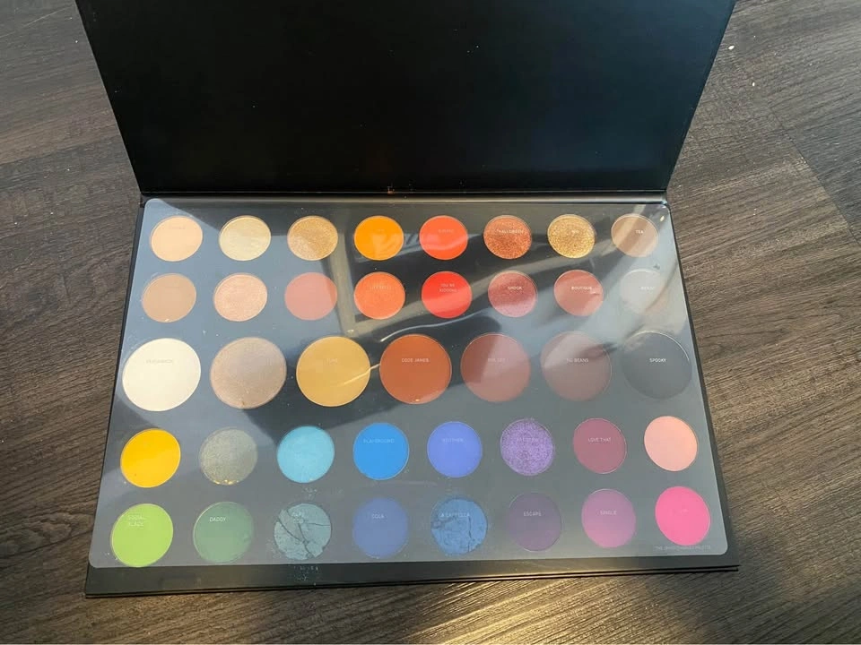 Morphe X James Charles Artistry Palette - photo 4