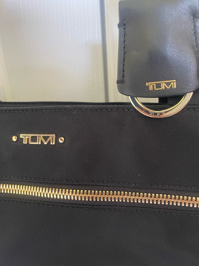 Tumi Voyageur Tote Bag - Black - Laptop Pocket - New - photo 4