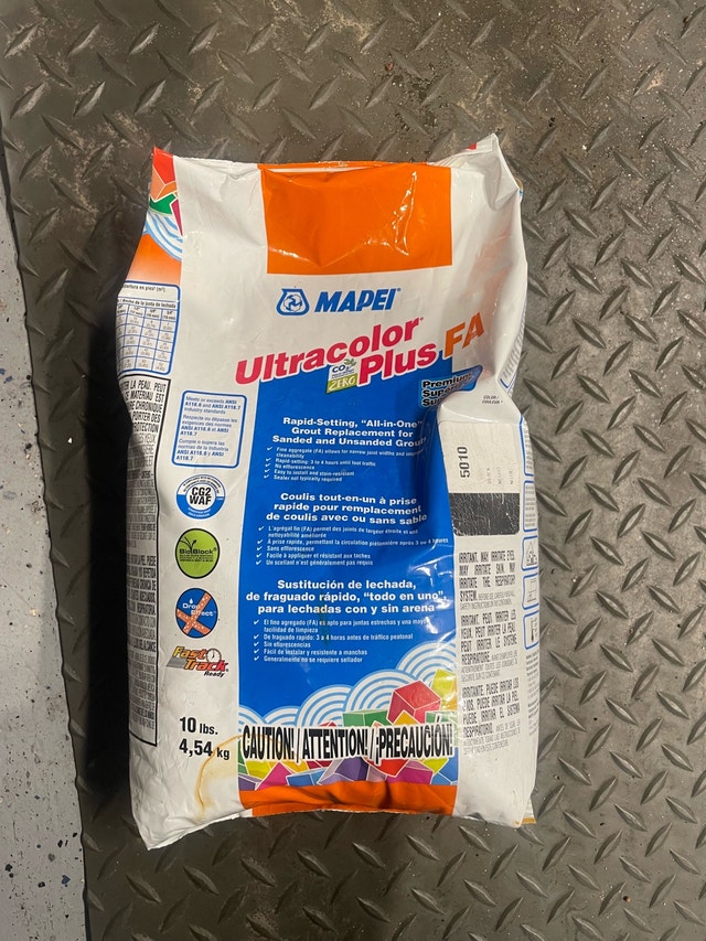 Mapei Ultracolor Plus FA Grout - Black 5010 (10lb Bag)