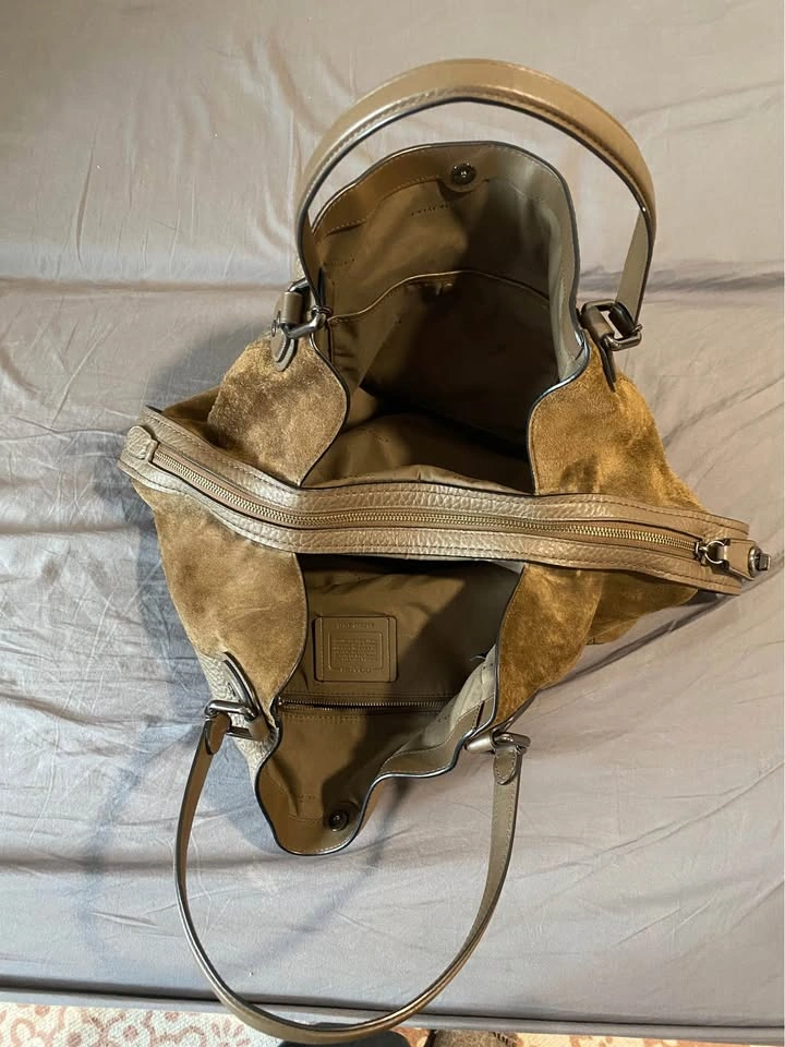 Coach Olive Brown Leather Shoulder Bag - photo 2