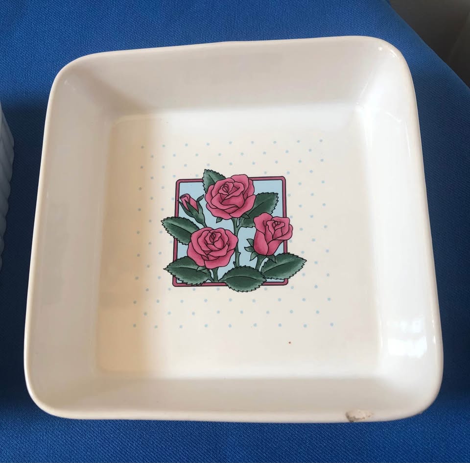 Three Vintage Mount Clemens Baking Dishes - photo 2