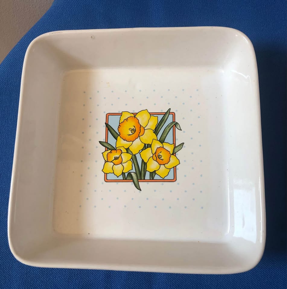 Three Vintage Mount Clemens Baking Dishes - photo 3