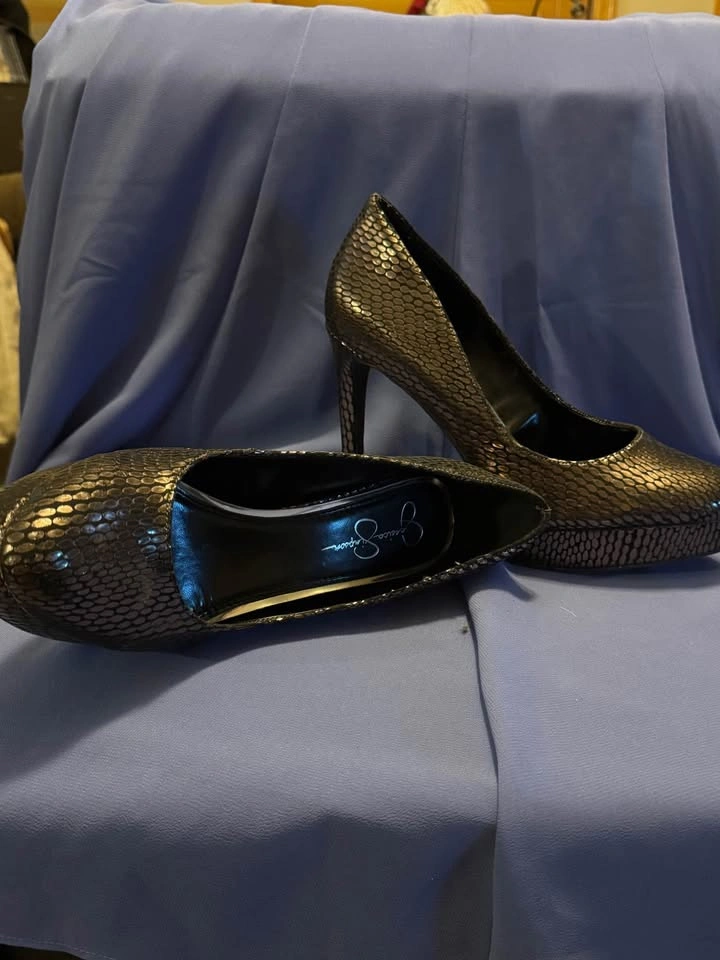 Jessica Simpson Pumps