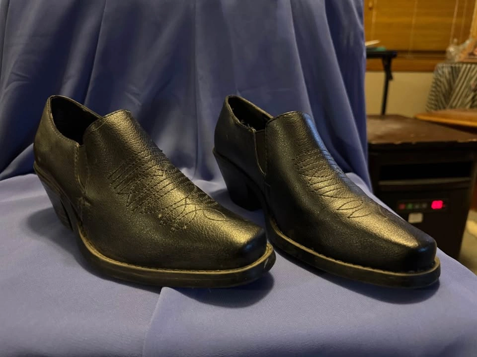 Western boot look dress shoe