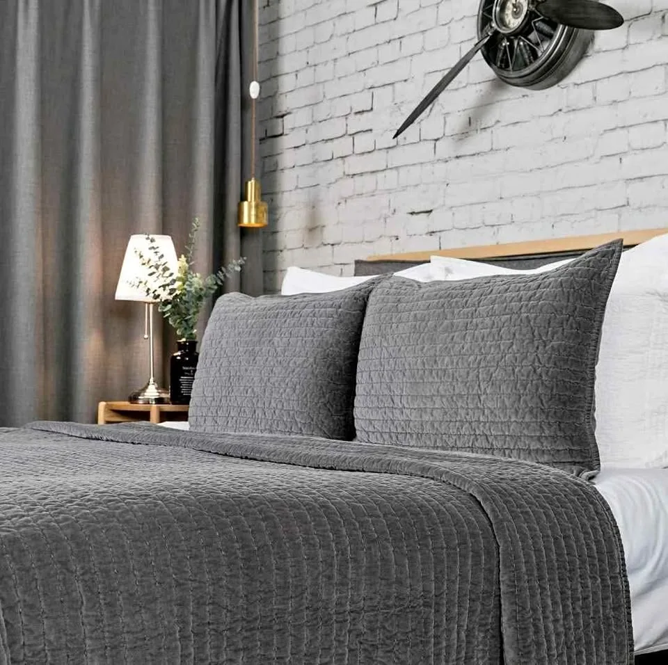 Dark Gray Velvet Quilt Queen thumbnail