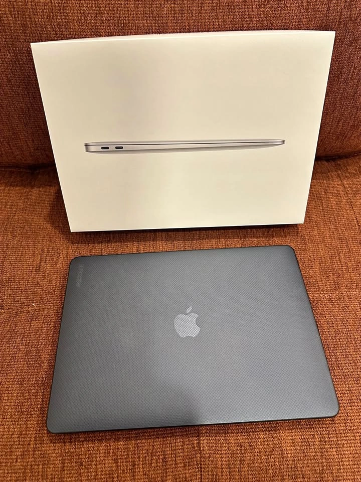 MacBook Air M1 2020