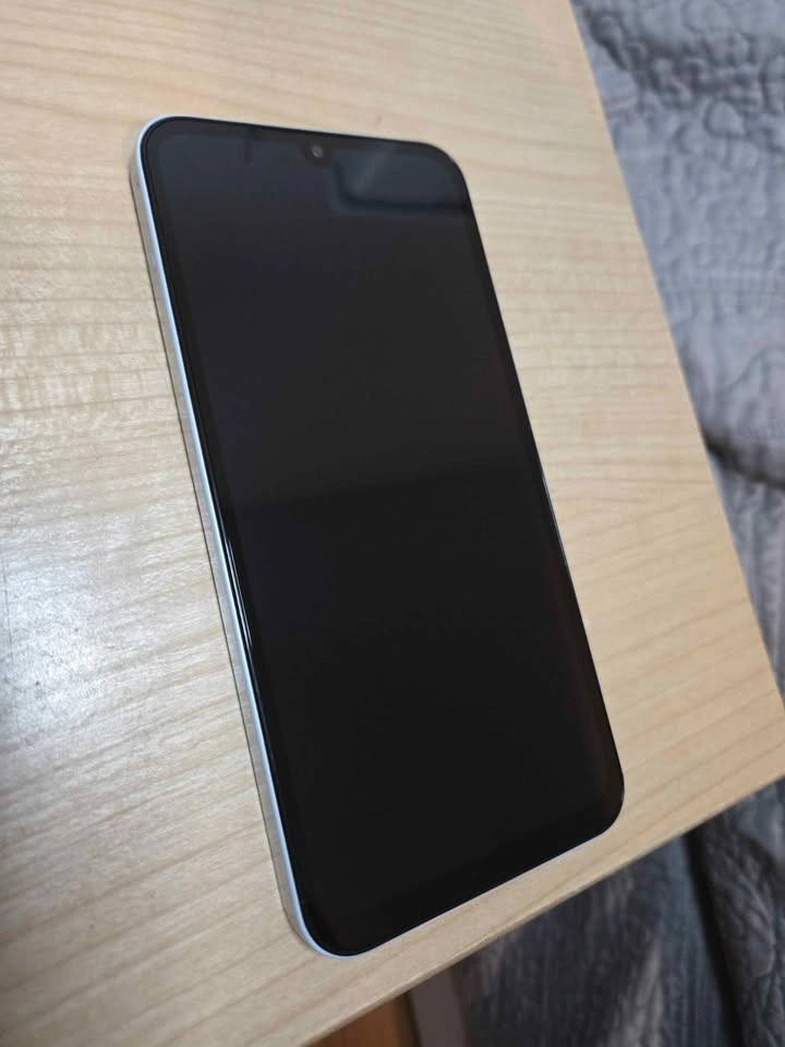 New Open Box Samsung Galaxy A15 White 128GB - photo 2