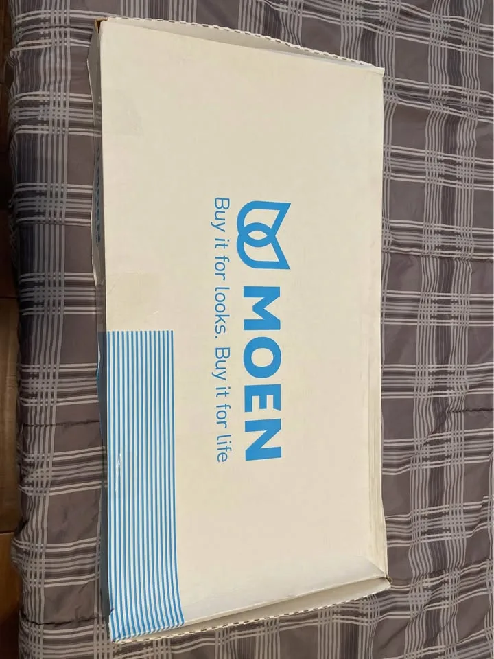 MOEN Sleek Kitchen Faucet image indicator(4)