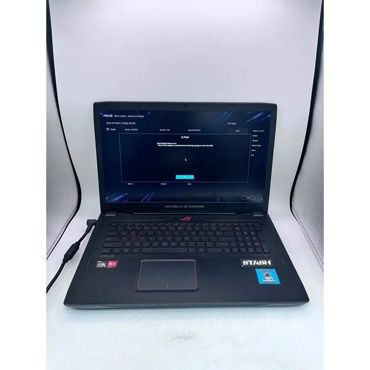 ASUS ROG Strix GL702ZC Gaming Laptop image indicator(4)