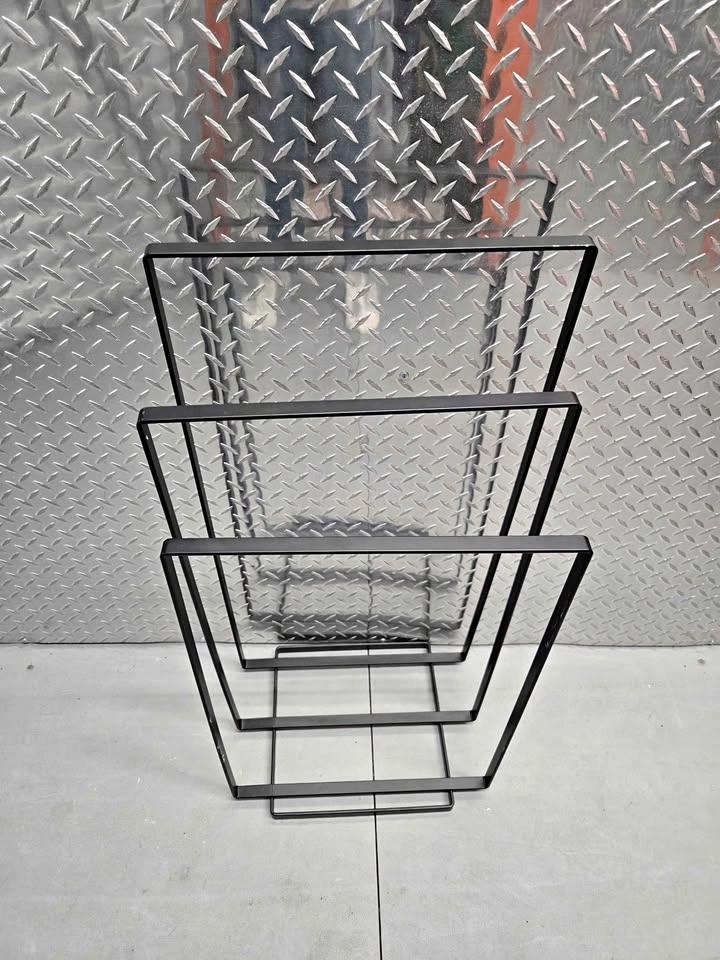Black Metal 3-Tier Towel Rack