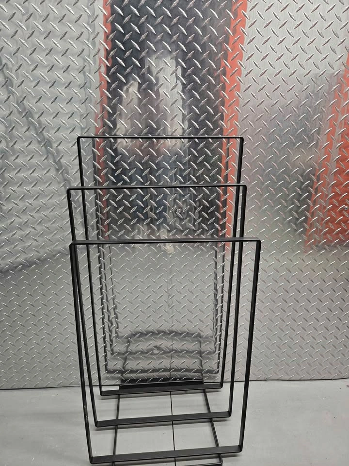 Black Metal 3-Tier Towel Rack - photo 2