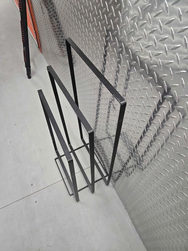 Black Metal 3-Tier Towel Rack - photo 5