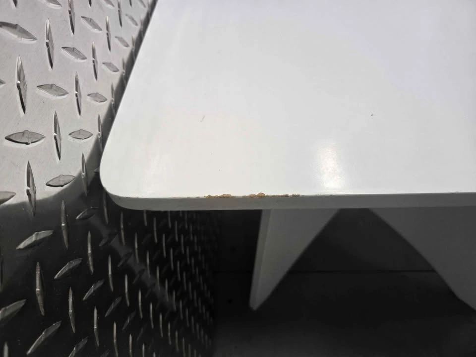 White Modern Side Table - photo 5