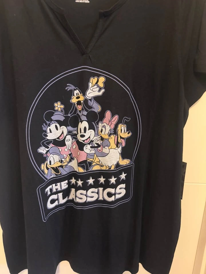 Torrid Disney Mickey Mouse & Friends "The Classics" T-Shirt Size - photo 3