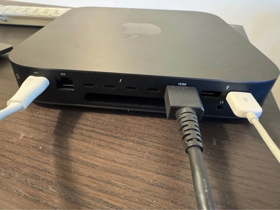 2018 Mac mini with Dell Monitor - photo 3