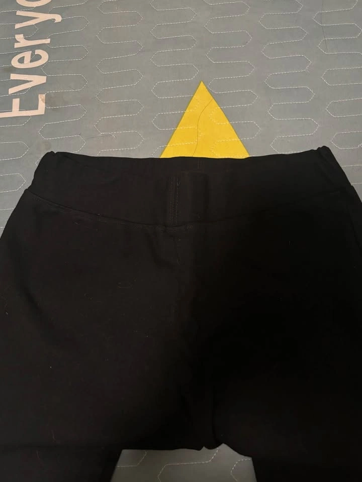 Black Leggings – Stretchy & Comfortable - photo 2