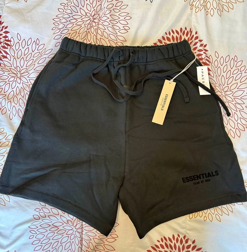 New Essentials Fear of God Black Shorts with Tags
