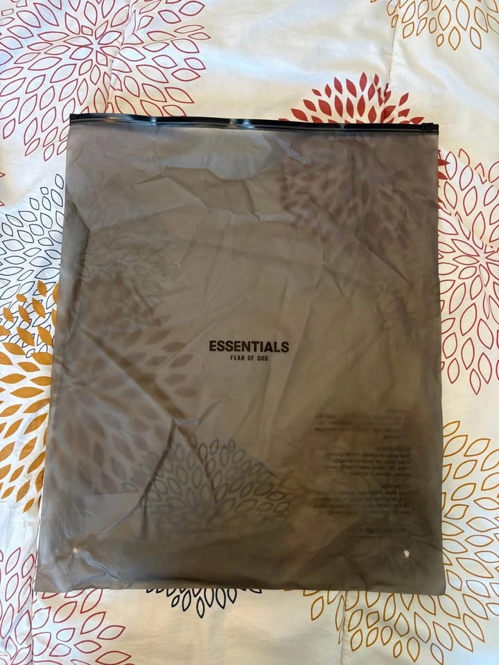 New Essentials Fear of God Black Shorts with Tags - photo 5