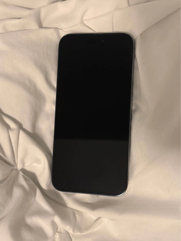 iPhone 14 Pro Max – 128GB – Excellent Condition - photo 3