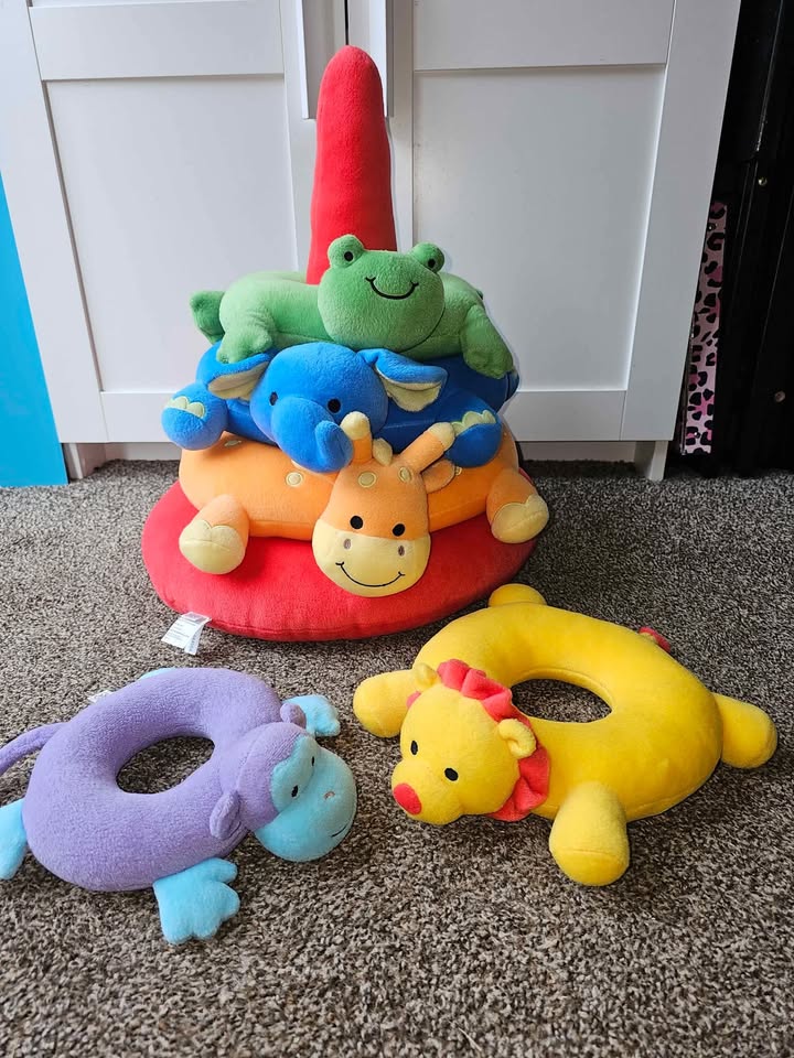 Large Safari Plush Stacking Ring Baby Toy - photo 5