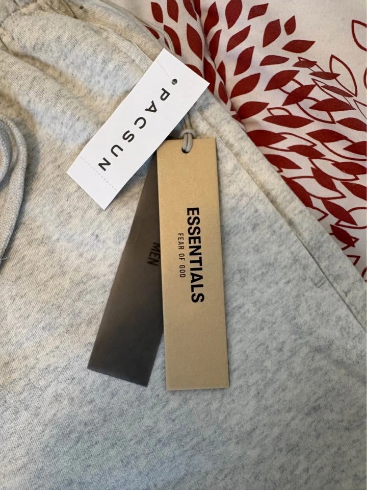 New Essentials Fear of God Grey Sweat Shorts - photo 4