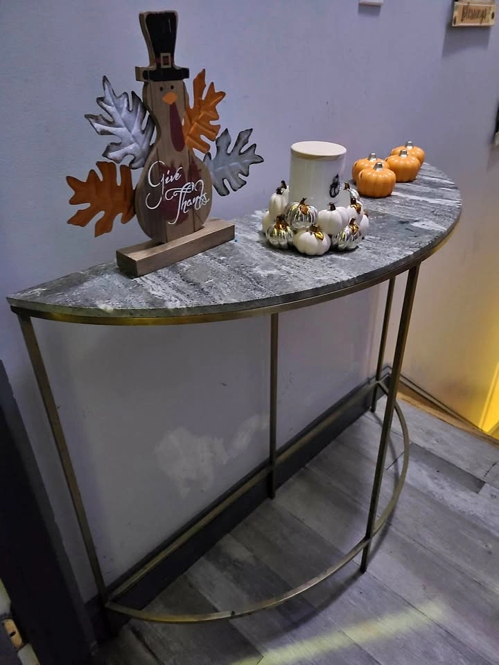 Modern Half-Moon Marble Console Table - Gold Metal Frame