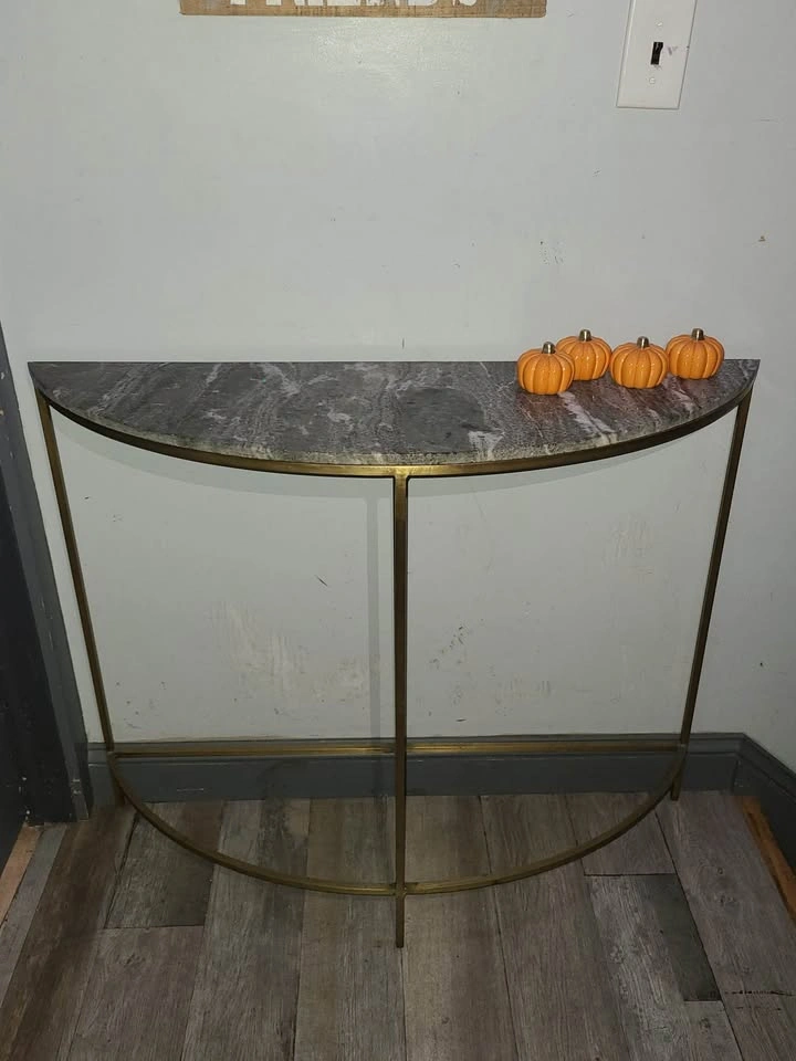 Modern Half-Moon Marble Console Table - Gold Metal Frame - photo 2