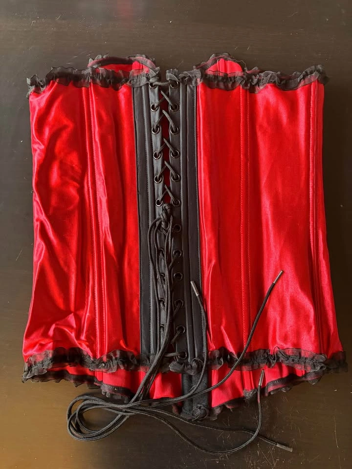 Red satin bustier corset top - size S/M - photo 2