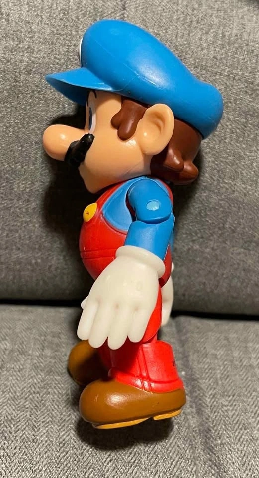 World of Nintendo Jumpman Ice Mario 4" Action Figure by JAKKS (2 - photo 3