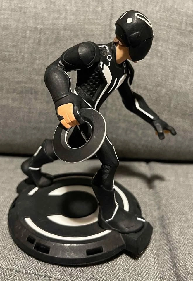 Disney Infinity 3.0 Sam Flynn Tron Figure - photo 4