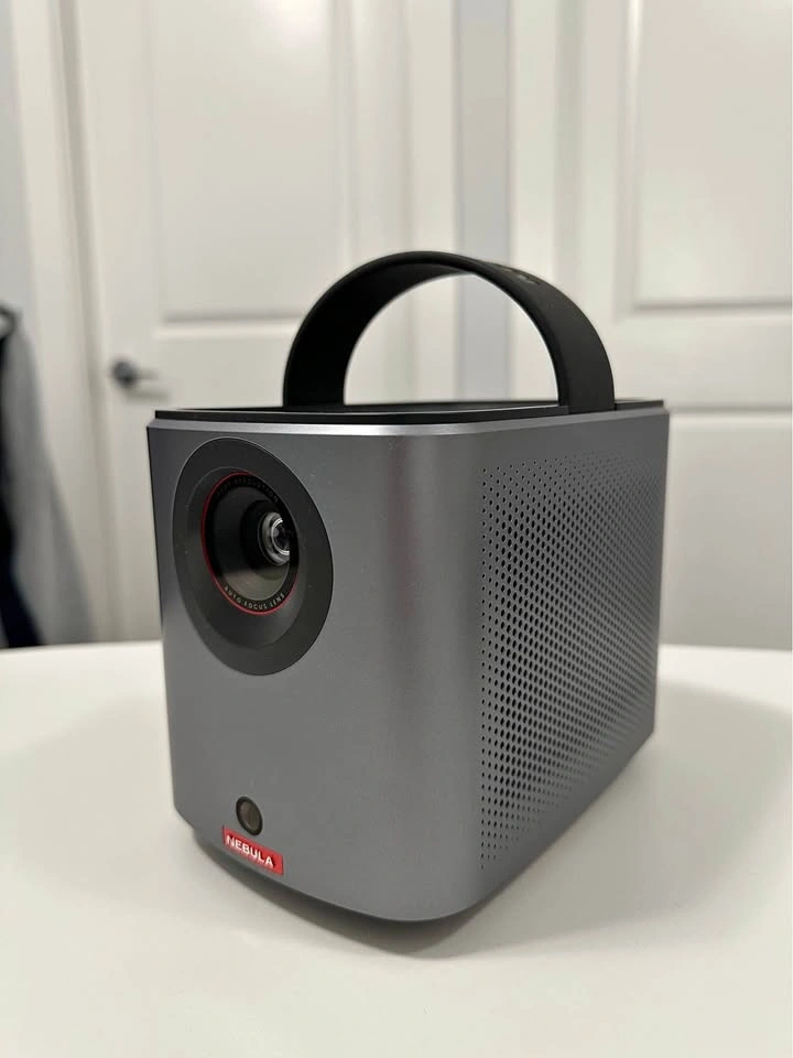 NEBULA Mars 3 Air GTV Movie/Netflix Projector