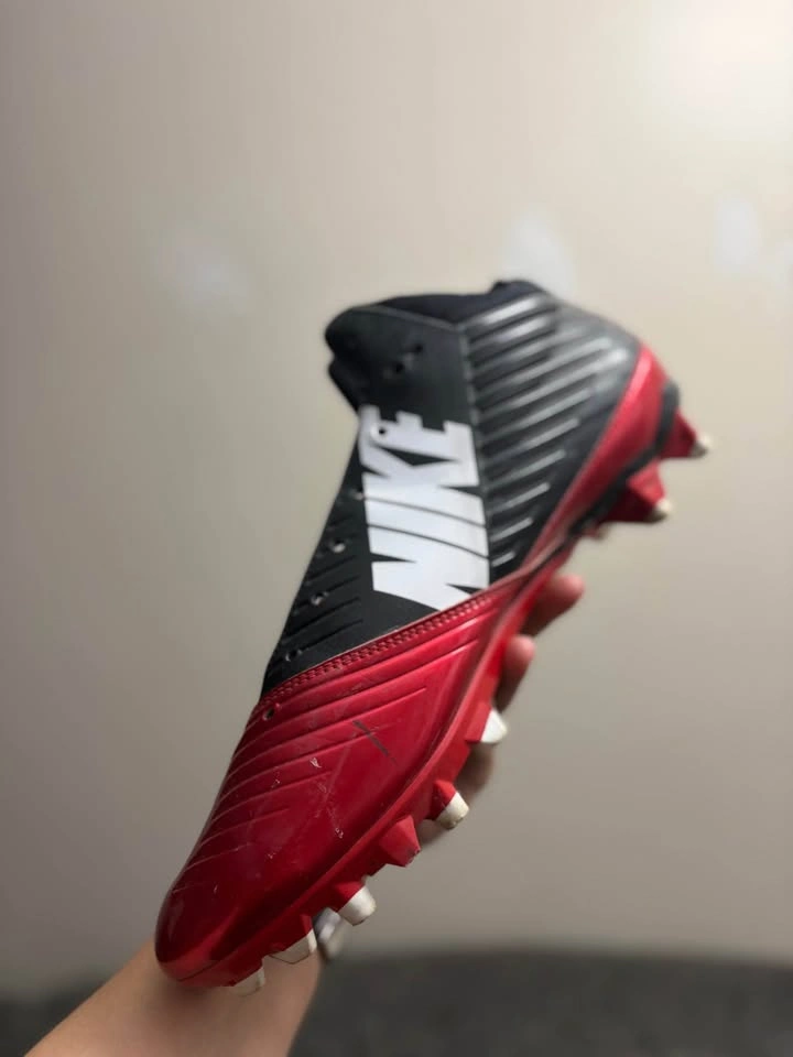 Nike Cleats - Size 10.5 - photo 4